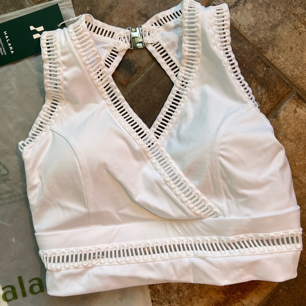 HALARA V-Neck Cut Out Longline Sports Bra